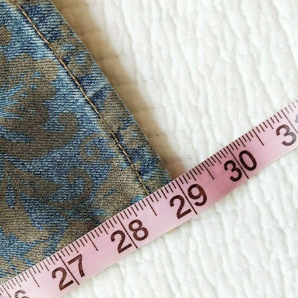 Abercrombie 28 6 Gold Embossed Jeans 29in. Inseam - Picture 6 of 8